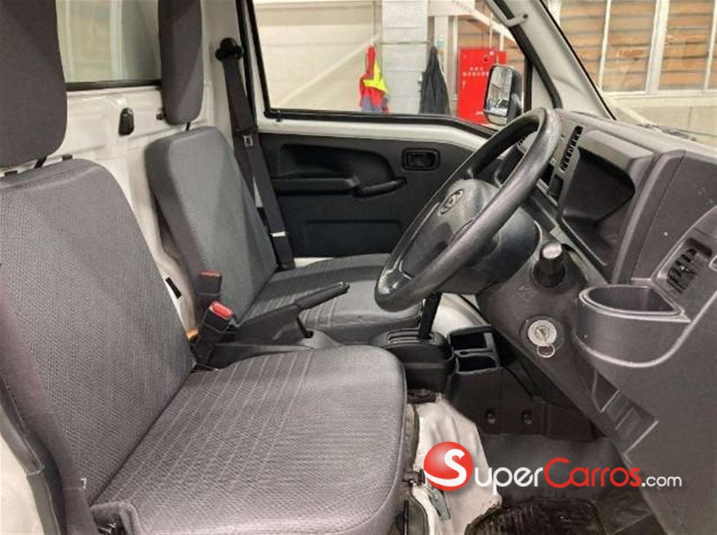 2020 Daihatsu Hijet Refrigerado — foto 2 / 6