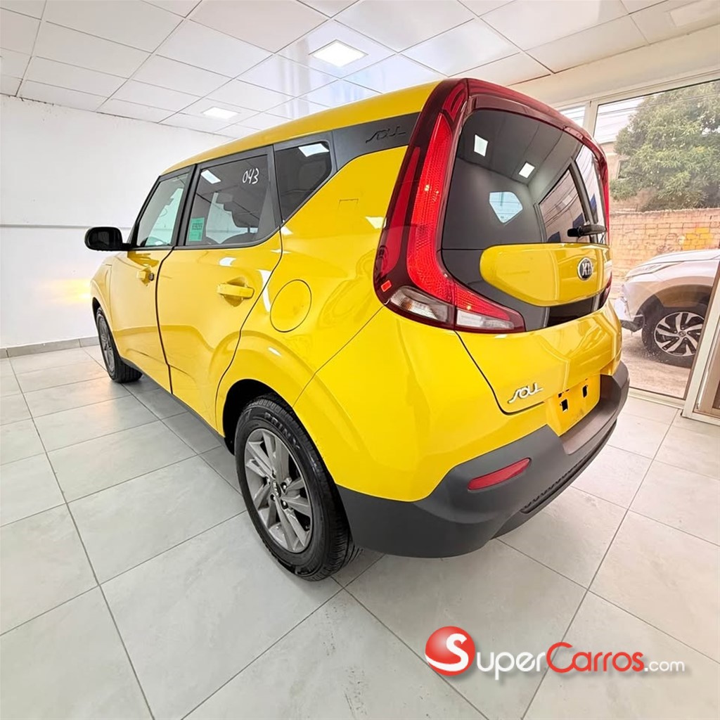 2020 Kia Soul LX — foto 8 / 10
