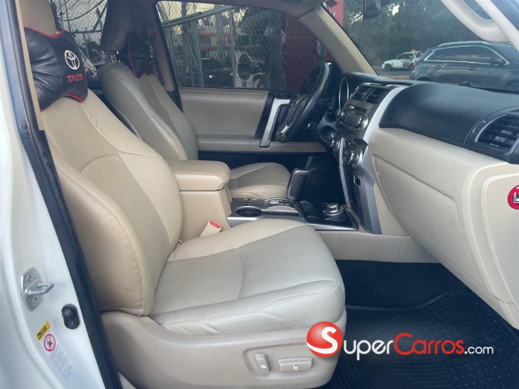 2013 Toyota 4 Runner Limited — foto 7 / 11
