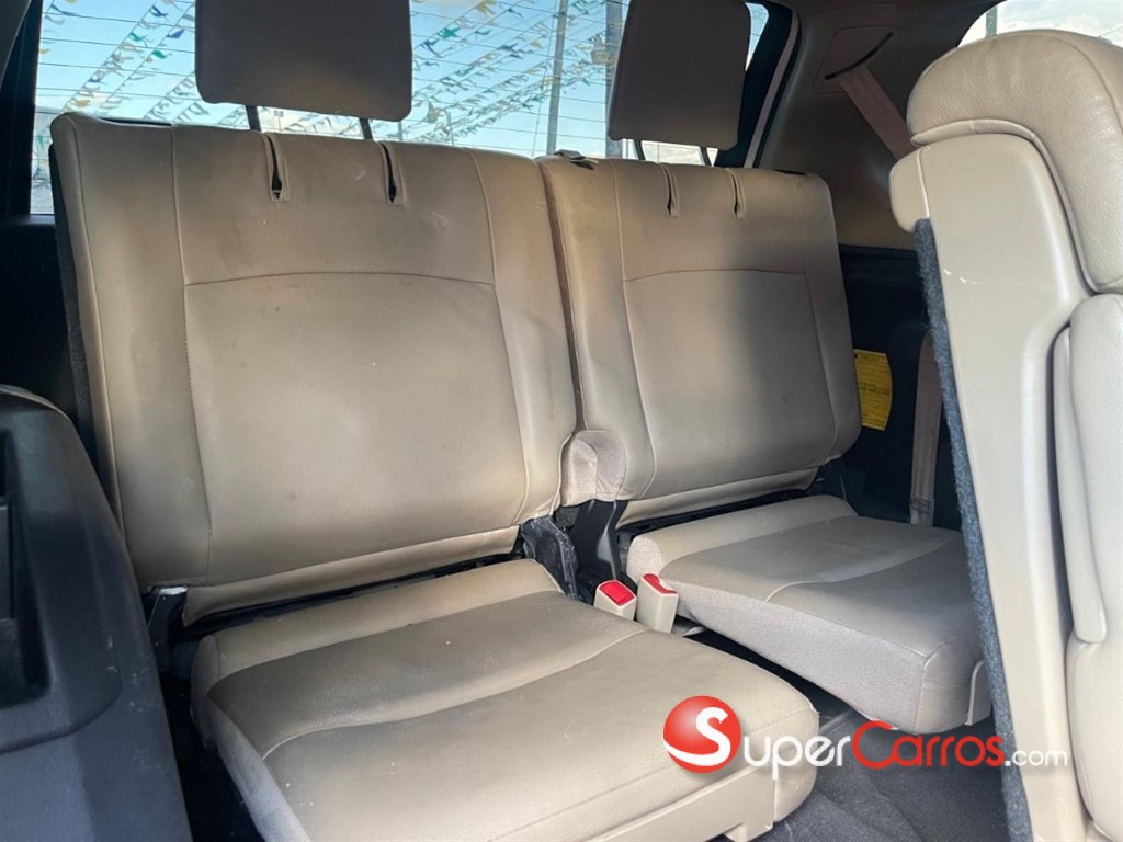 2013 Toyota 4 Runner Limited — foto 9 / 11