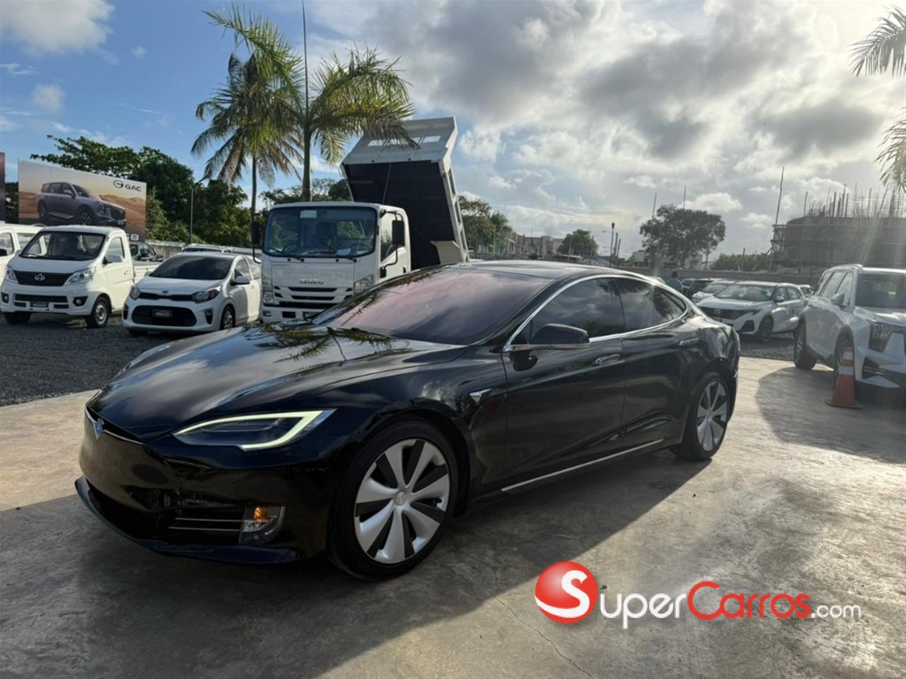 2020 Tesla Model S Long Range — foto 7 / 10