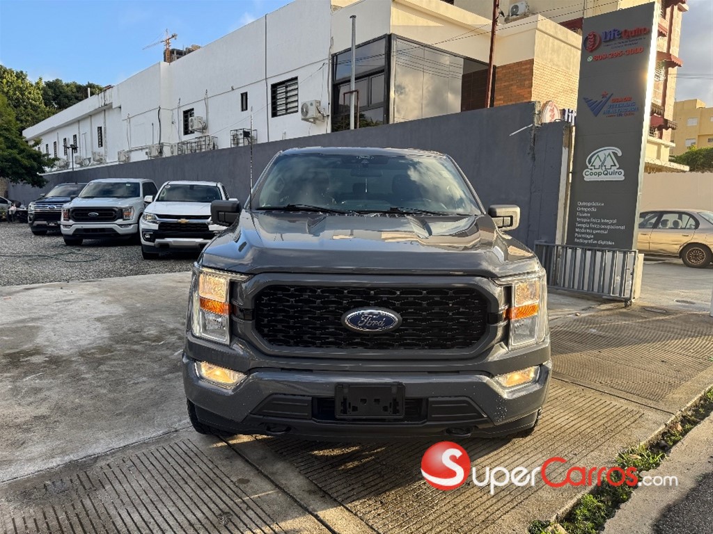 2021 Ford F 150 XLT ECOBOOST — foto 4 / 11