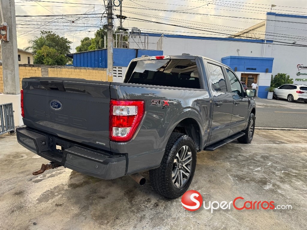 2021 Ford F 150 XLT ECOBOOST — foto 6 / 11