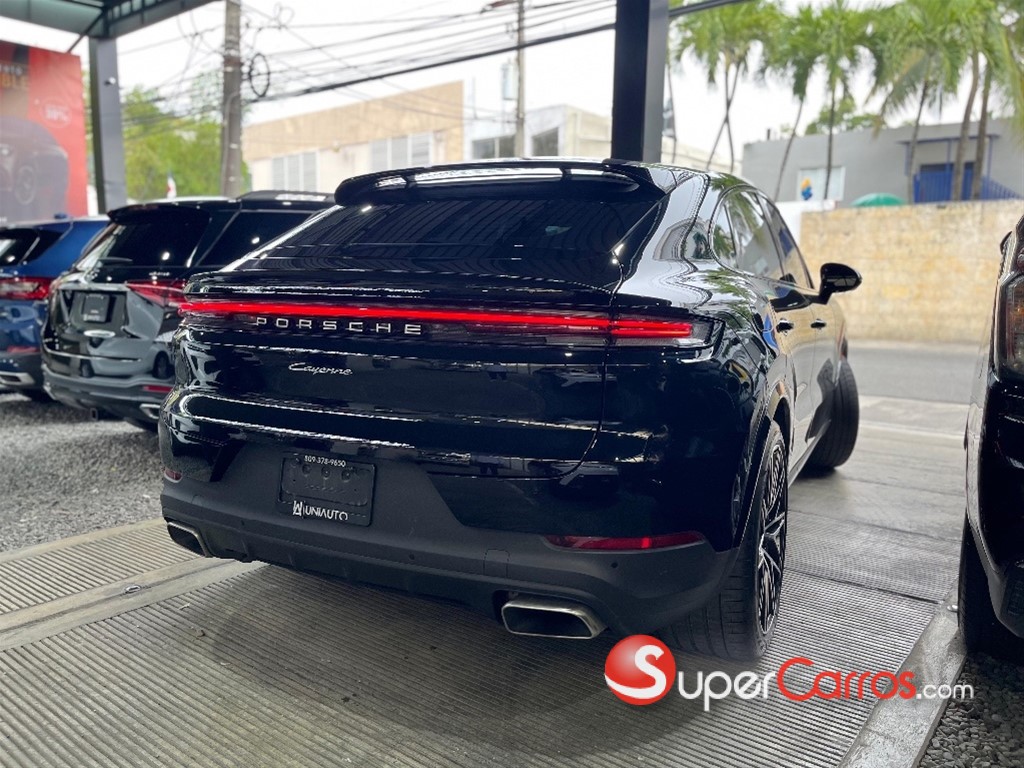 2024 Porsche Cayenne Coupe — foto 10 / 11