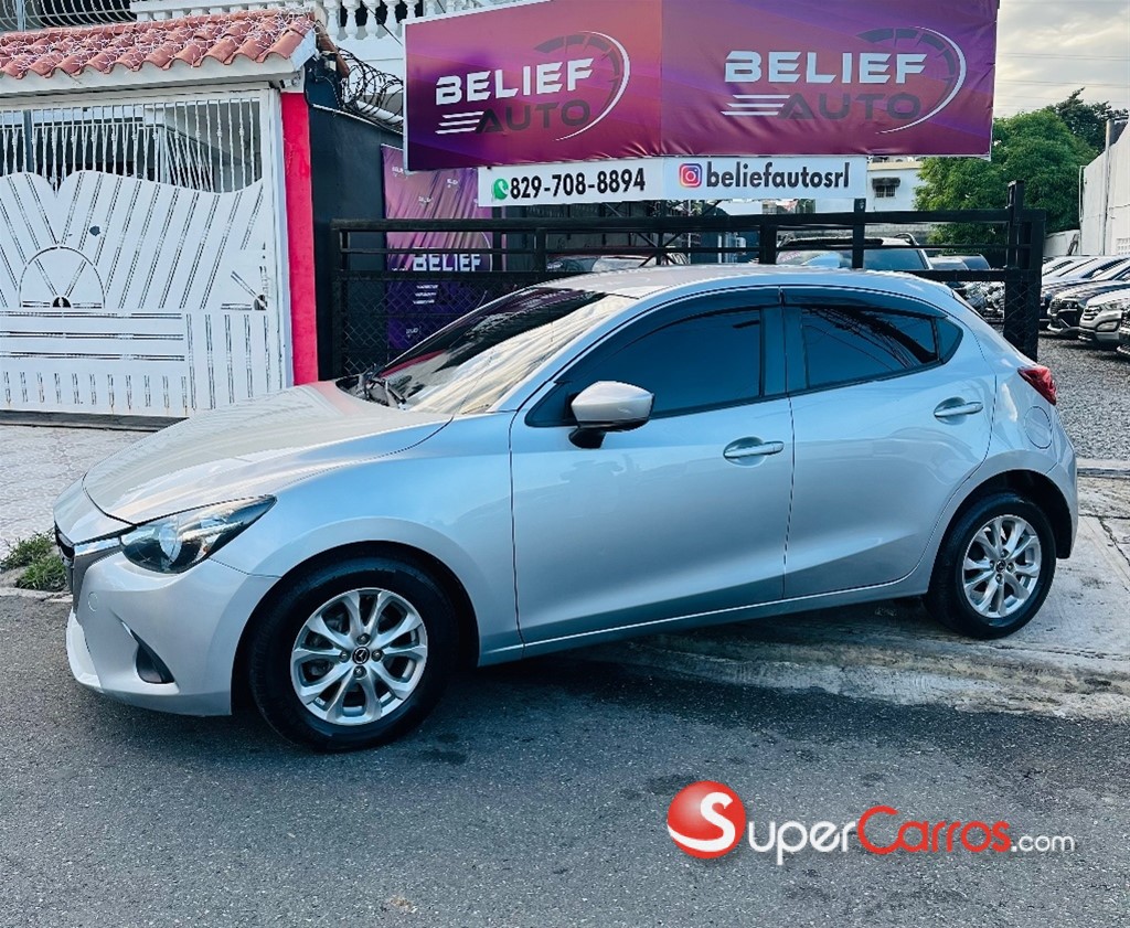 2017 Mazda Demio — foto 3 / 12