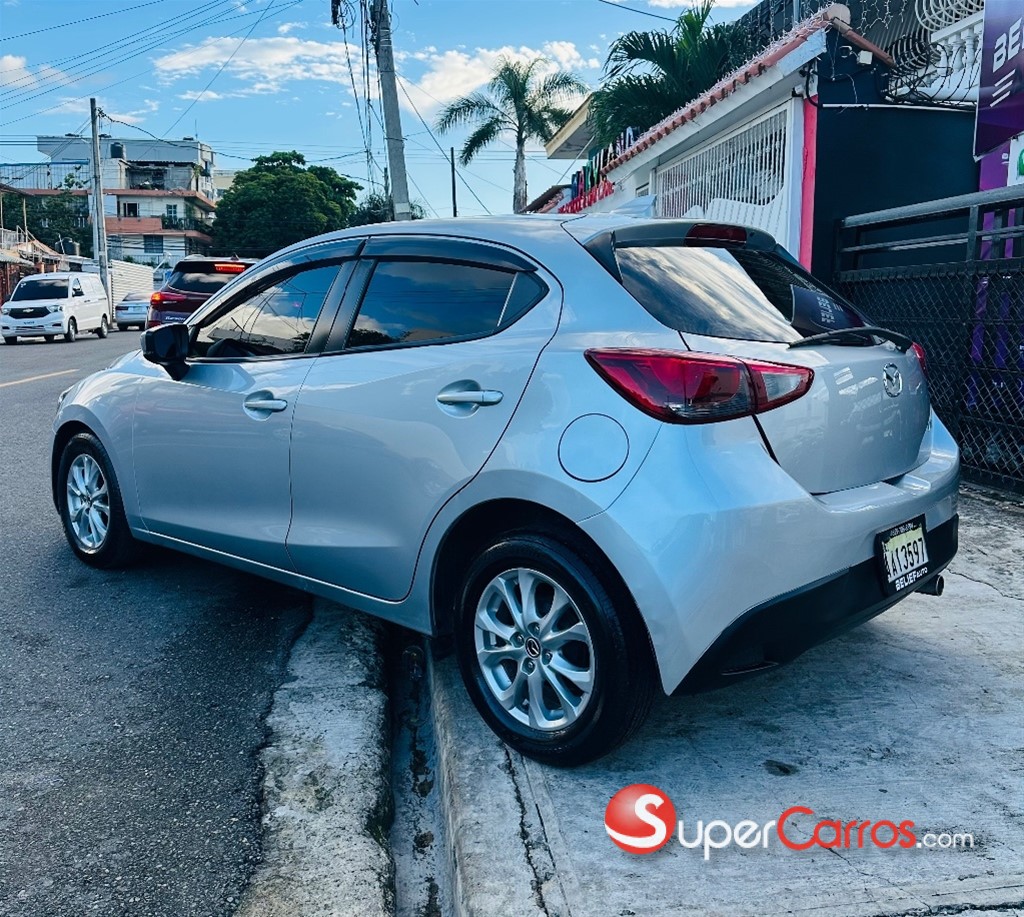 2017 Mazda Demio — foto 5 / 12