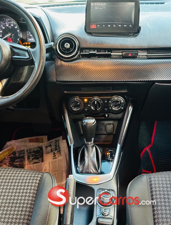 2017 Mazda Demio — foto 9 / 12