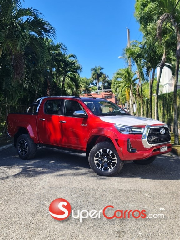 2026 Toyota Hilux WIDE TREAD — foto 2 / 8