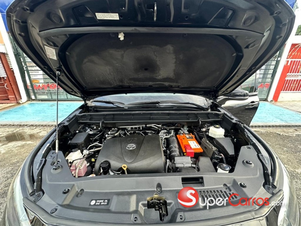 2020 Toyota Highlander XLE — foto 2 / 11