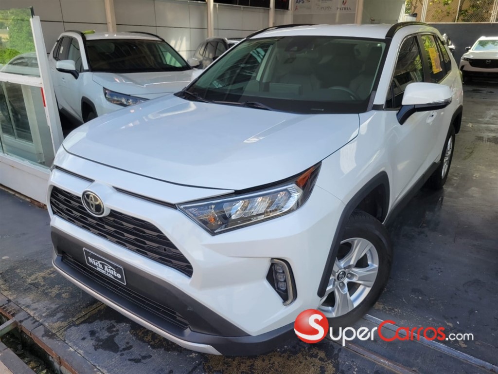 2020 Toyota RAV4 XLE — foto 3 / 12