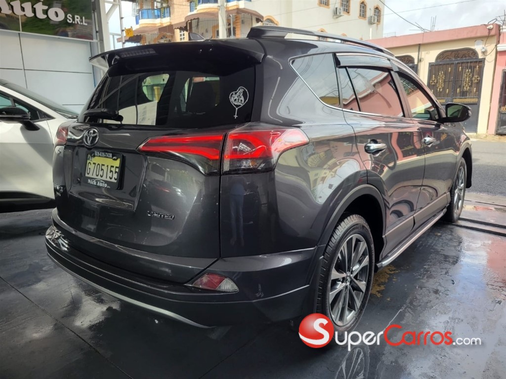 2018 Toyota RAV4 Limited — foto 10 / 12