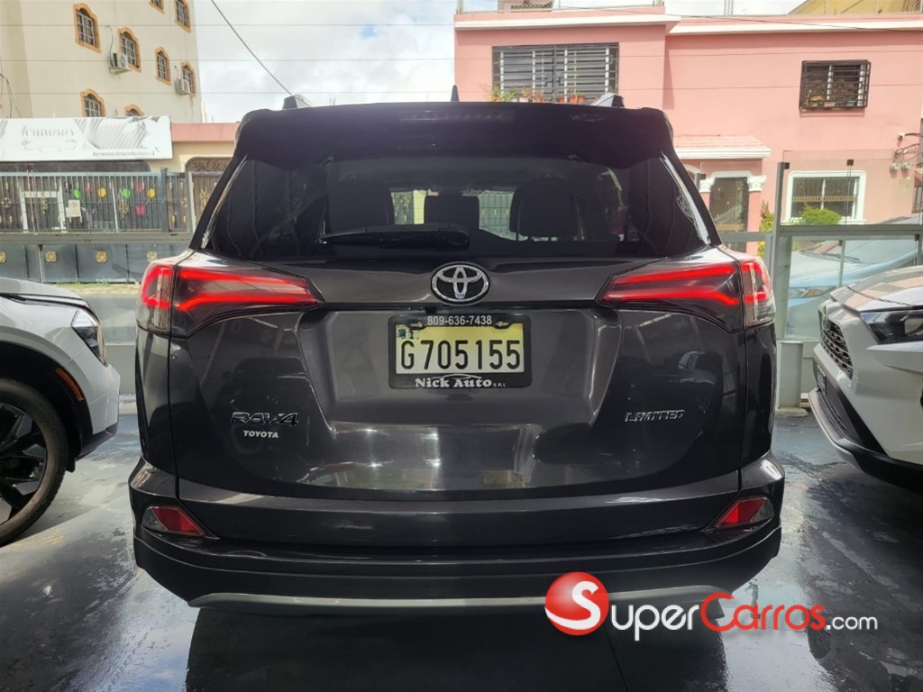 2018 Toyota RAV4 Limited — foto 11 / 12