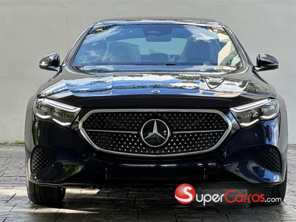 2026 Mercedes-Benz Clase E 450 4Matic — foto 2 / 10