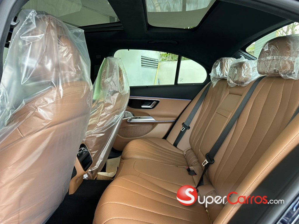 2026 Mercedes-Benz Clase E 450 4Matic — foto 7 / 10