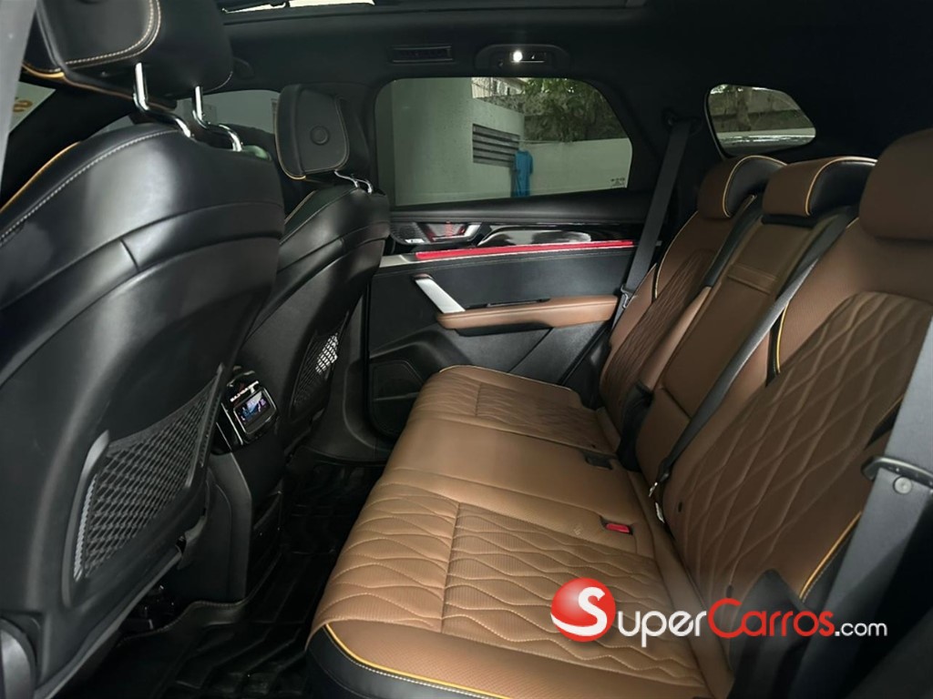 2023 BYD Tang — foto 6 / 10