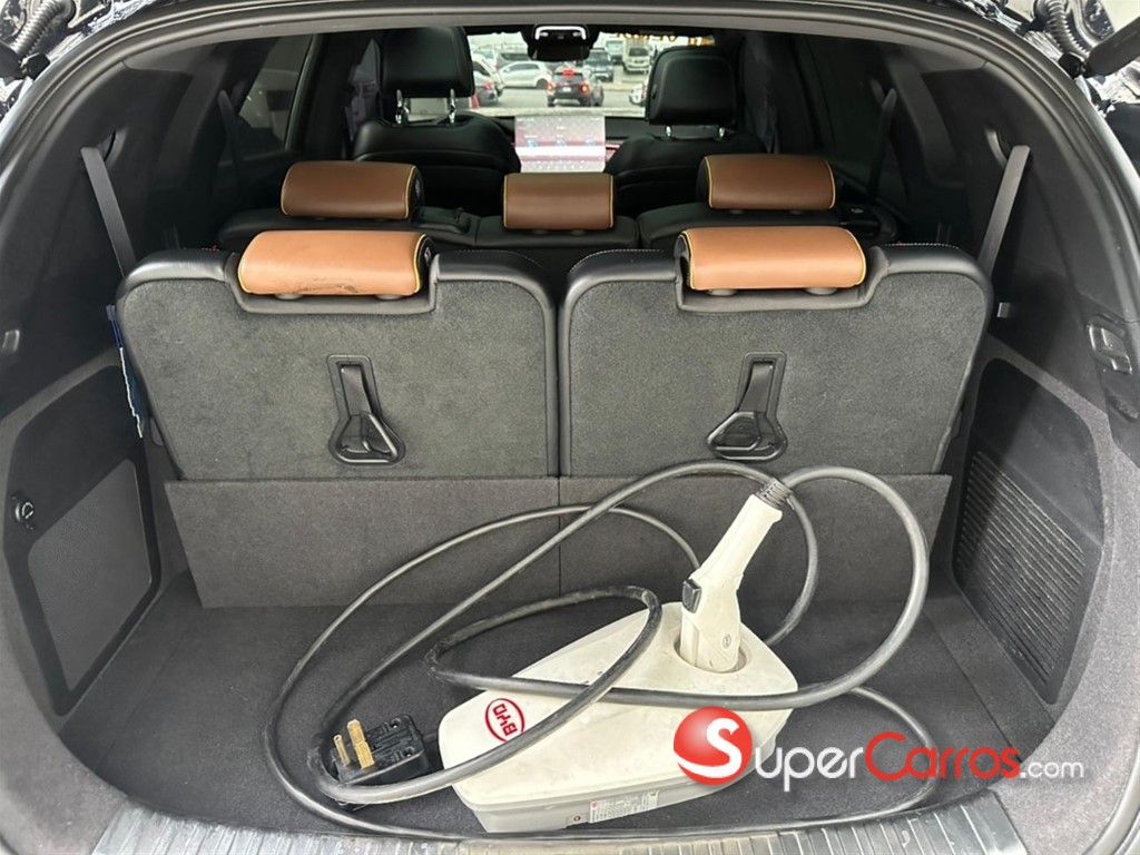 2023 BYD Tang — foto 9 / 10