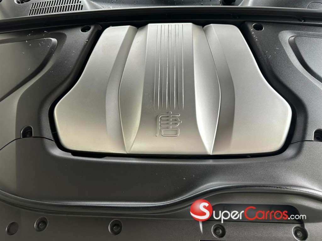 2023 BYD Tang — foto 10 / 10