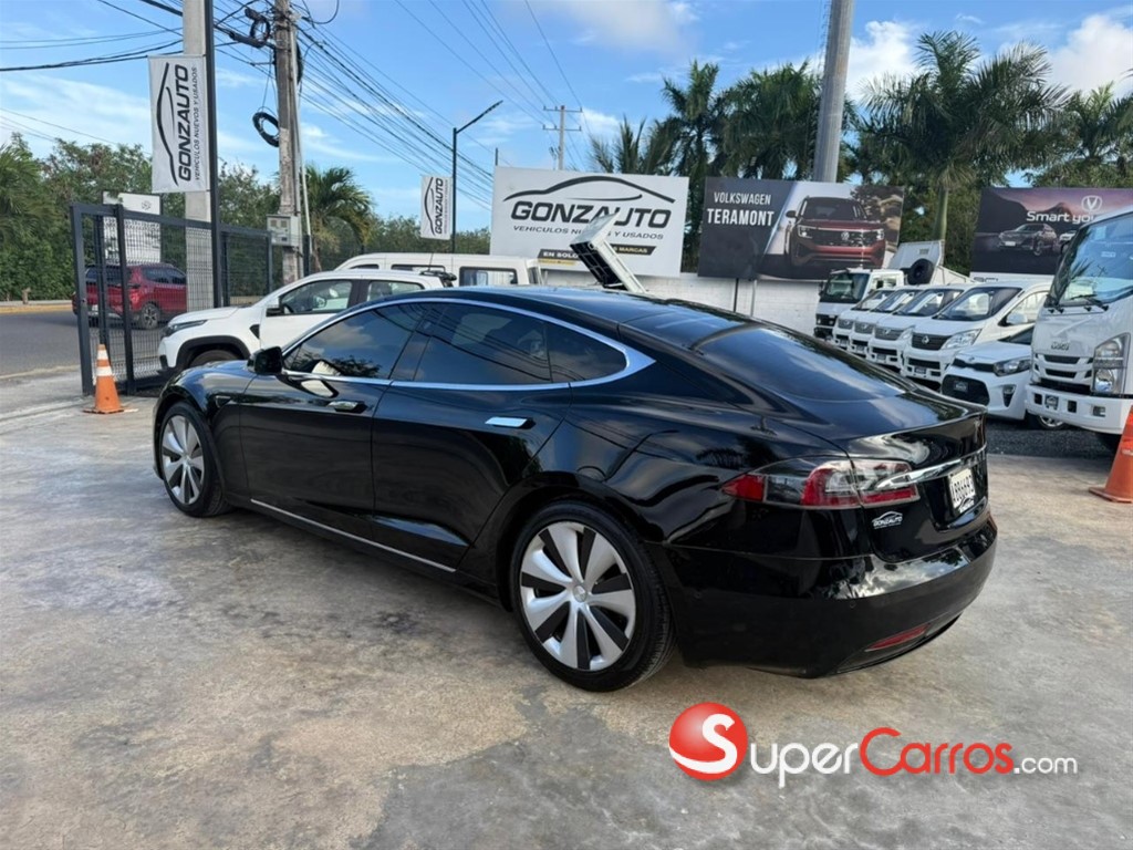 2020 Tesla Model S Long Range — foto 3 / 10