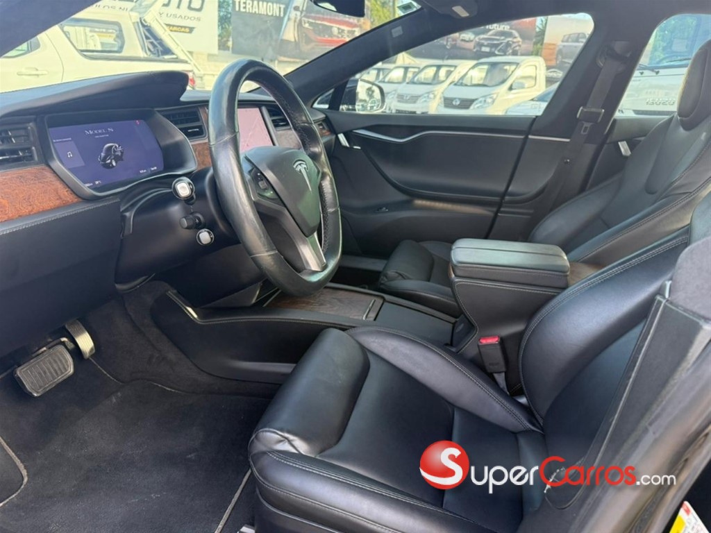 2020 Tesla Model S Long Range — foto 9 / 10