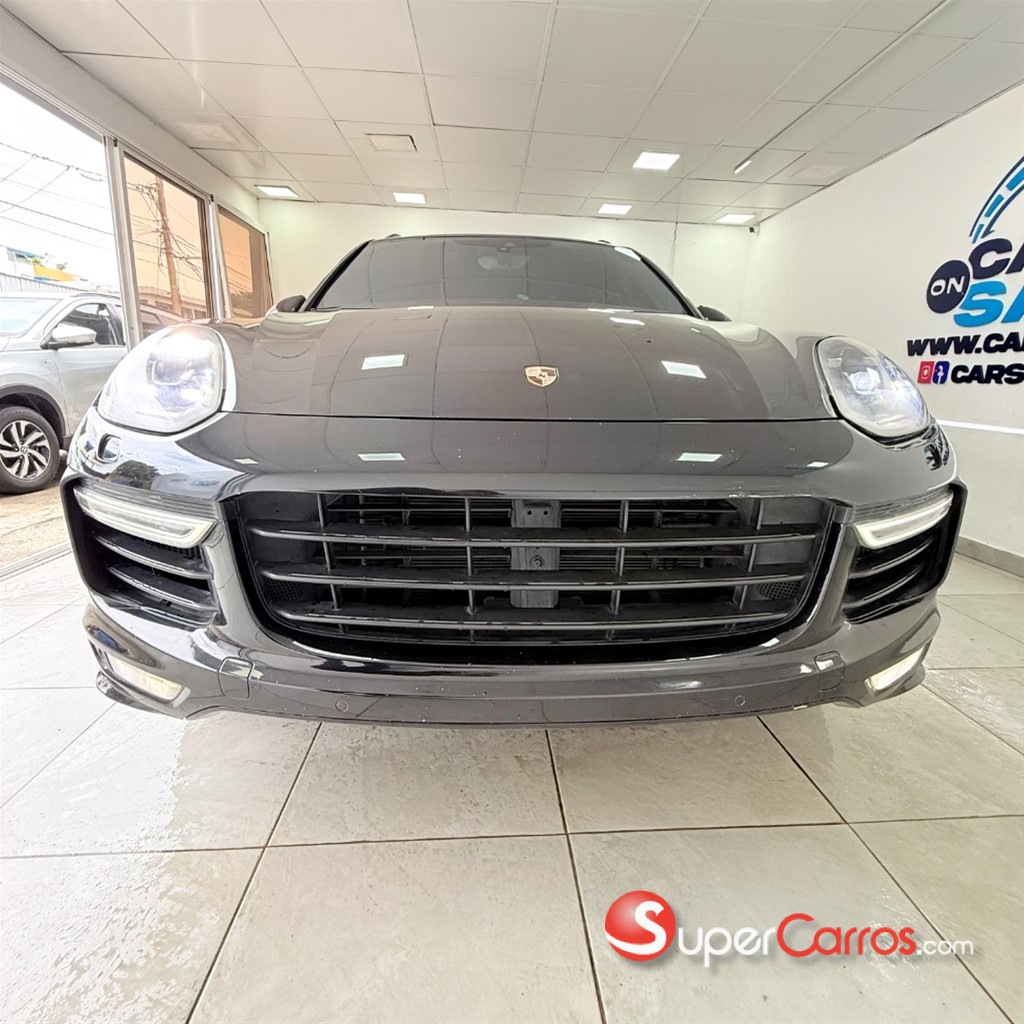 2016 Porsche Cayenne GTS — foto 10 / 11