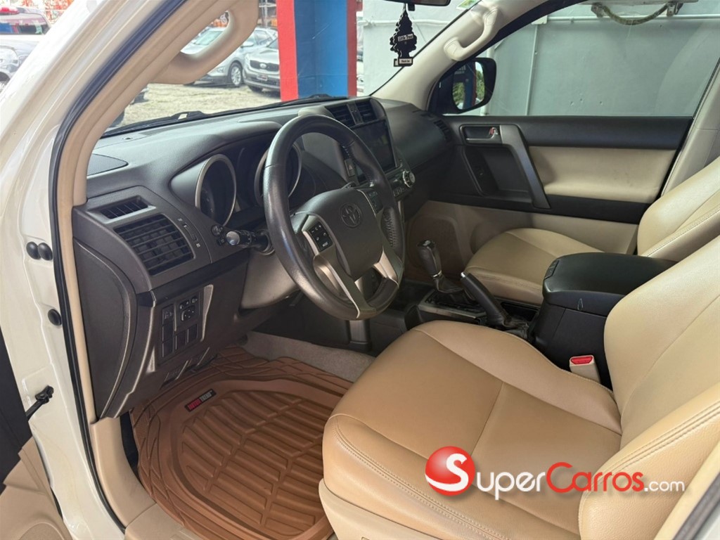2011 Toyota Land Cruiser Prado — foto 10 / 12