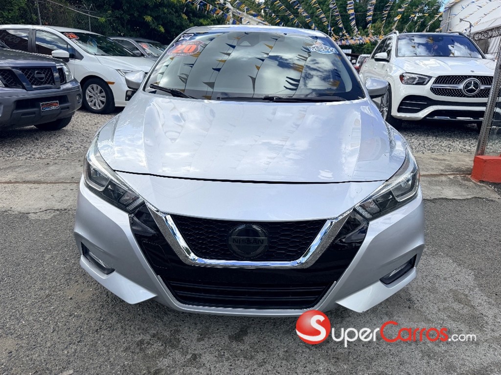 2020 Nissan Versa — foto 2 / 10