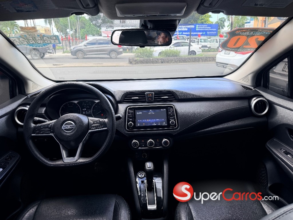 2020 Nissan Versa — foto 9 / 10