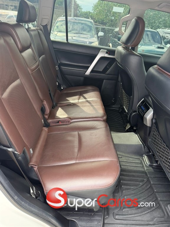 2019 Toyota Land Cruiser Prado VXL — foto 6 / 9