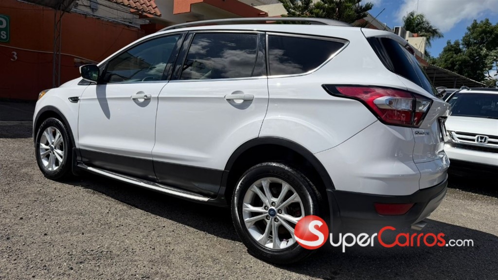 2018 Ford Escape SE — foto 4 / 10
