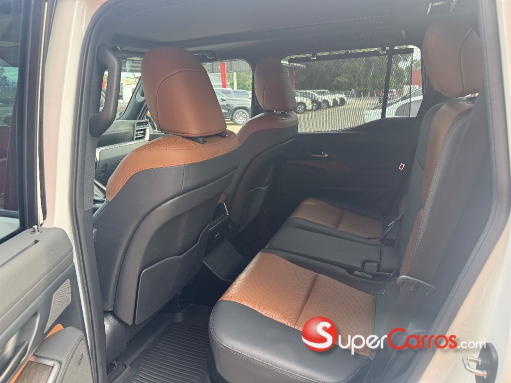 2024 Lexus GX 550 Luxury — foto 9 / 12