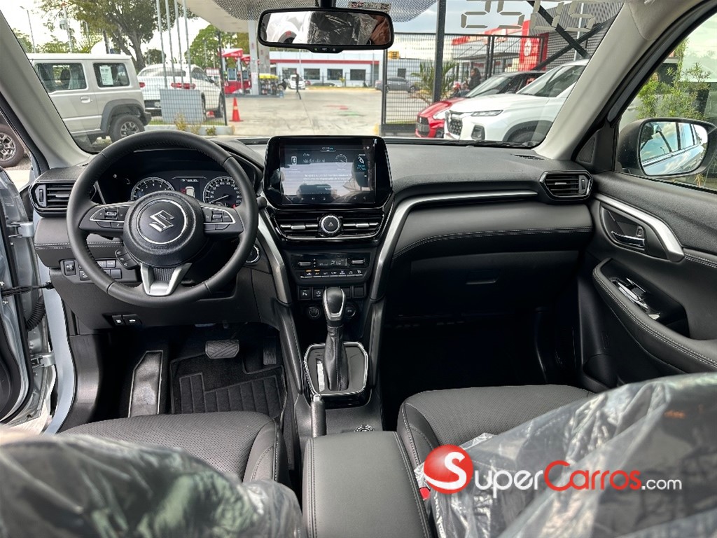 2025 Suzuki Grand Vitara GLX — foto 7 / 12
