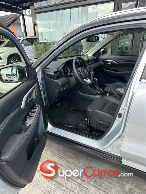 2025 Suzuki Grand Vitara GLX — foto 9 / 12