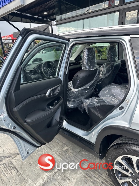2025 Suzuki Grand Vitara GLX — foto 11 / 12