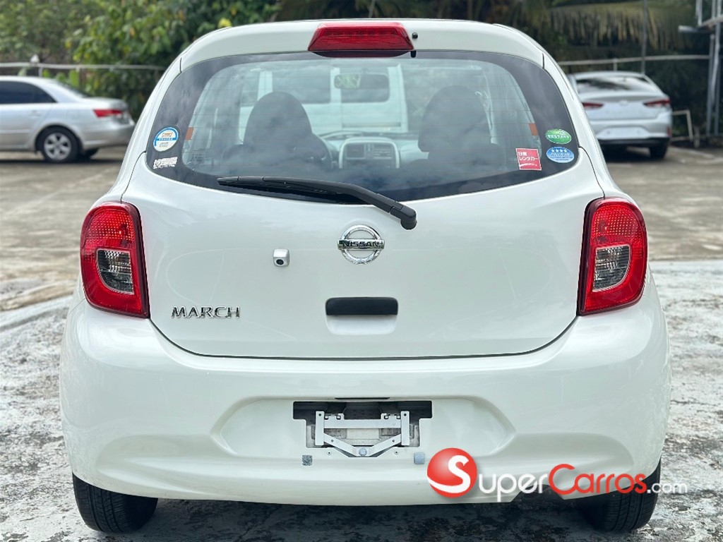 2020 Nissan March — foto 5 / 9