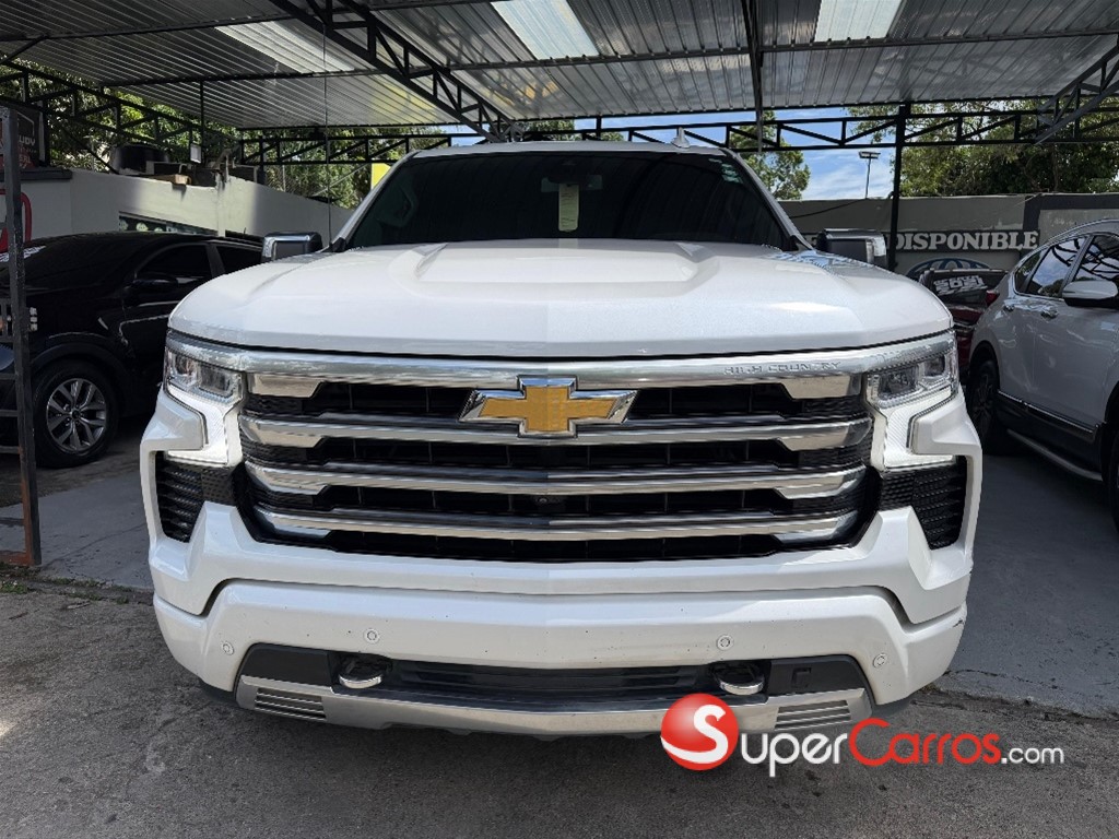 2023 Chevrolet Silverado High Country Duramax — foto 2 / 12