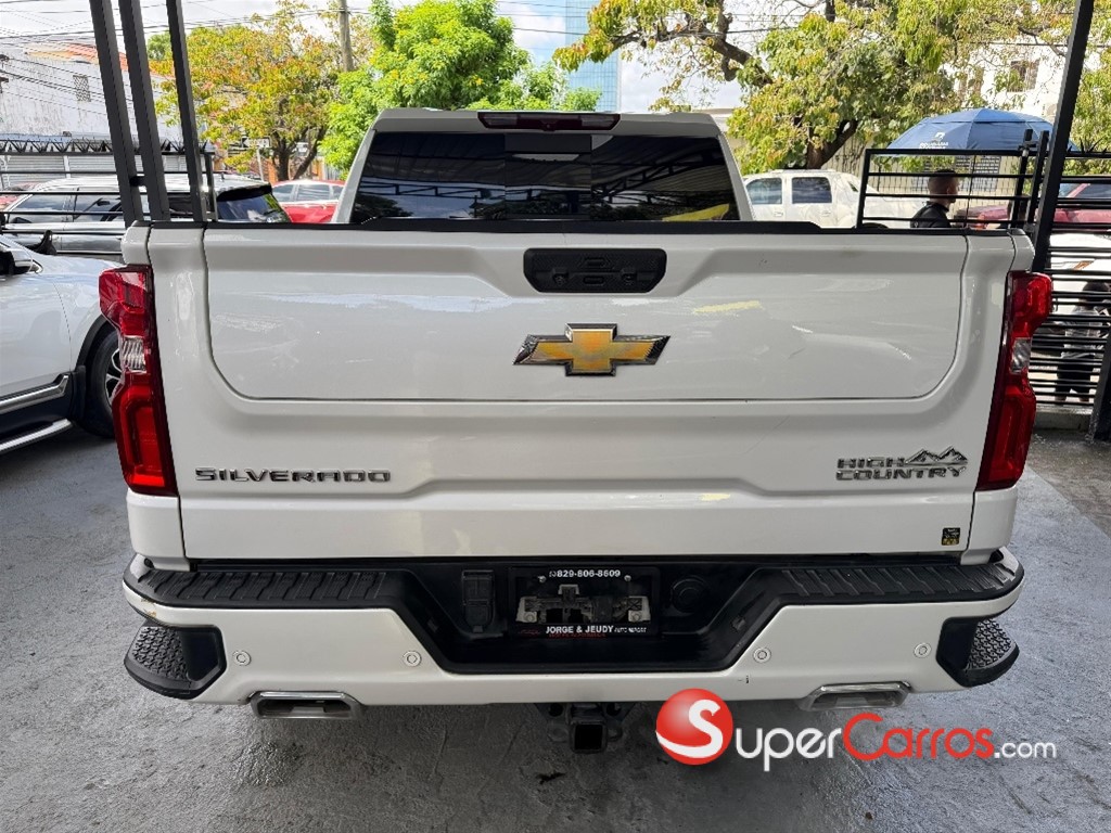 2023 Chevrolet Silverado High Country Duramax — foto 5 / 12