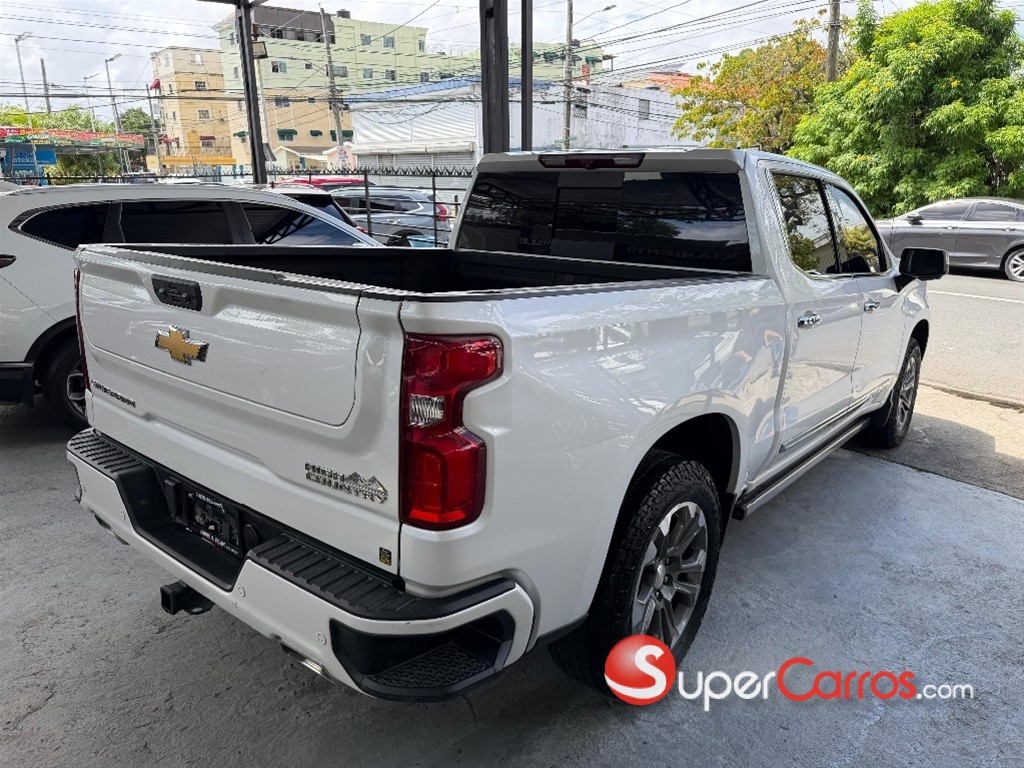 2023 Chevrolet Silverado High Country Duramax — foto 6 / 12