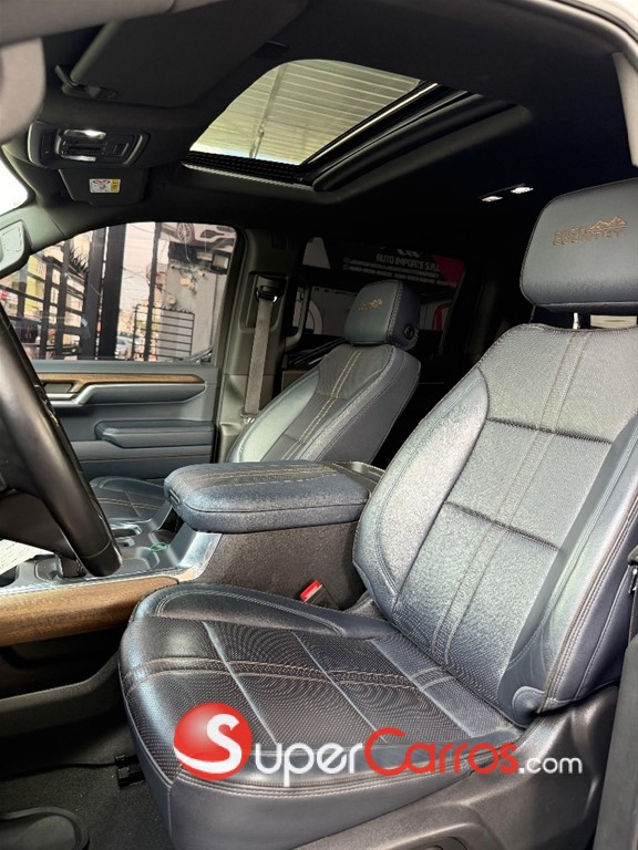 2023 Chevrolet Silverado High Country Duramax — foto 11 / 12