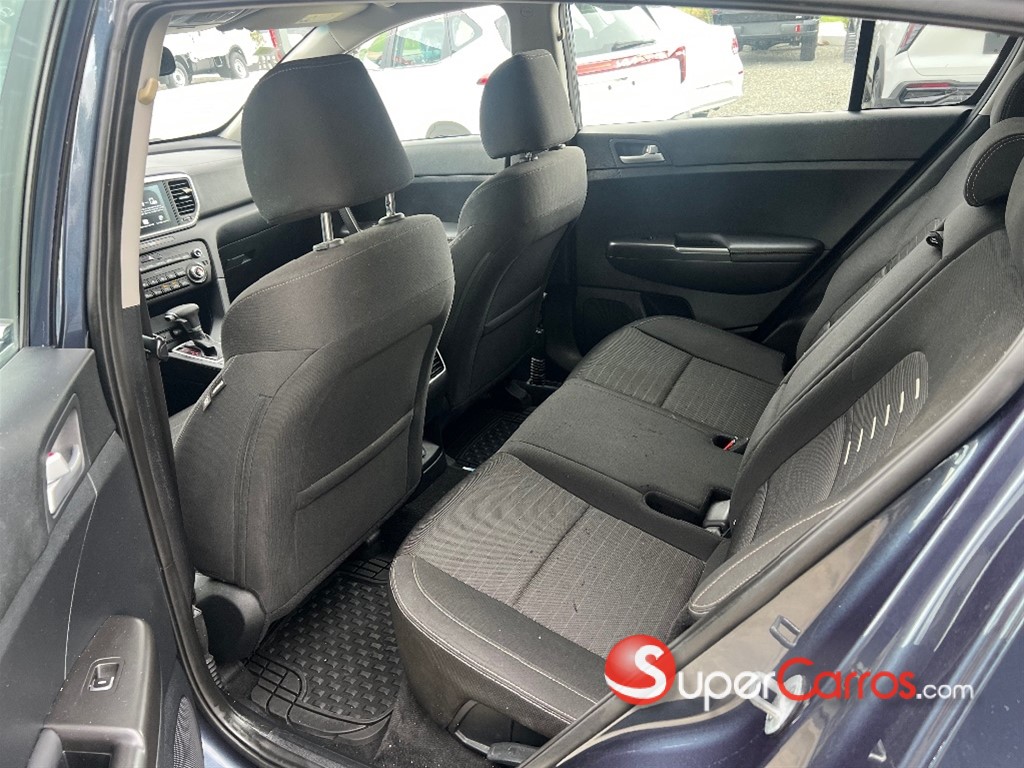 2021 Kia Sportage LX — foto 8 / 9