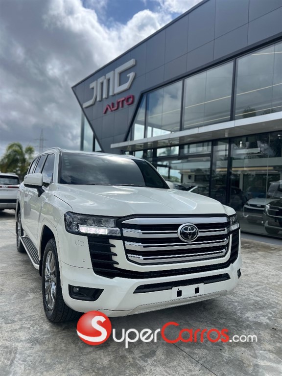 2022 Toyota Land Cruiser 300 GXR