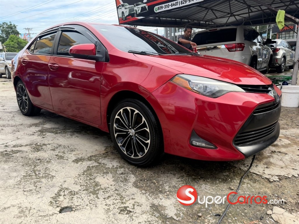 2019 Toyota Corolla LE — foto 7 / 12