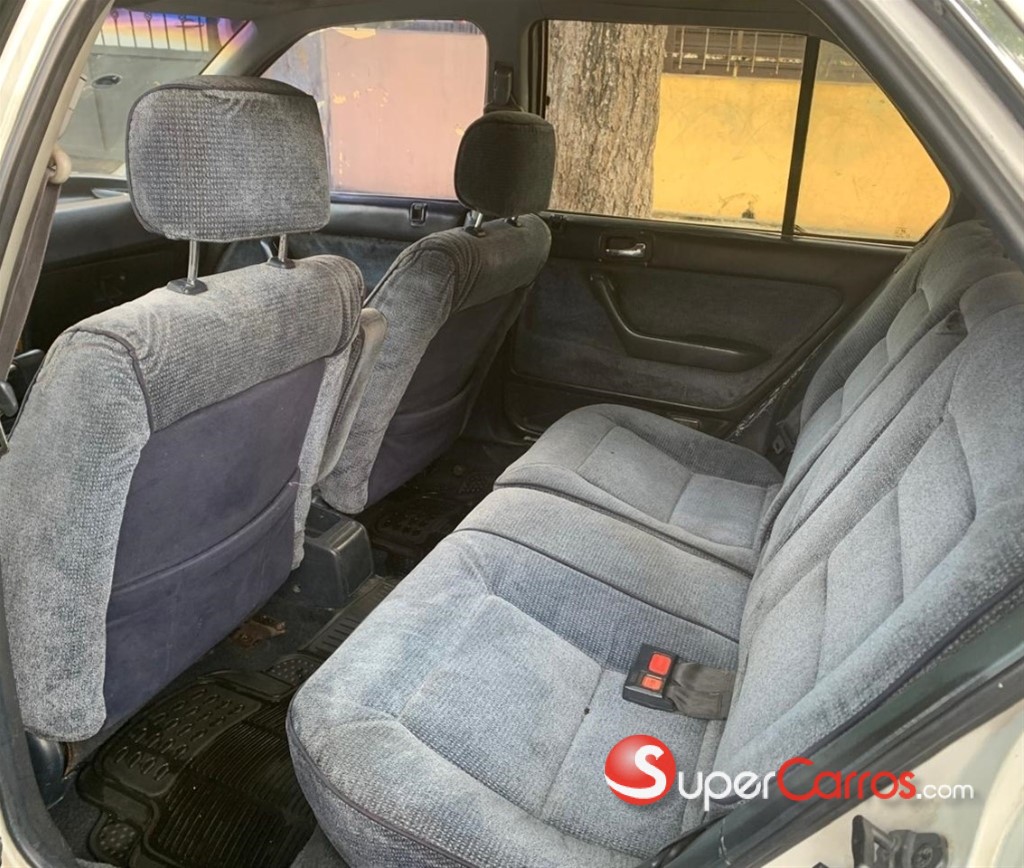 1991 Honda Accord LX — foto 8 / 12