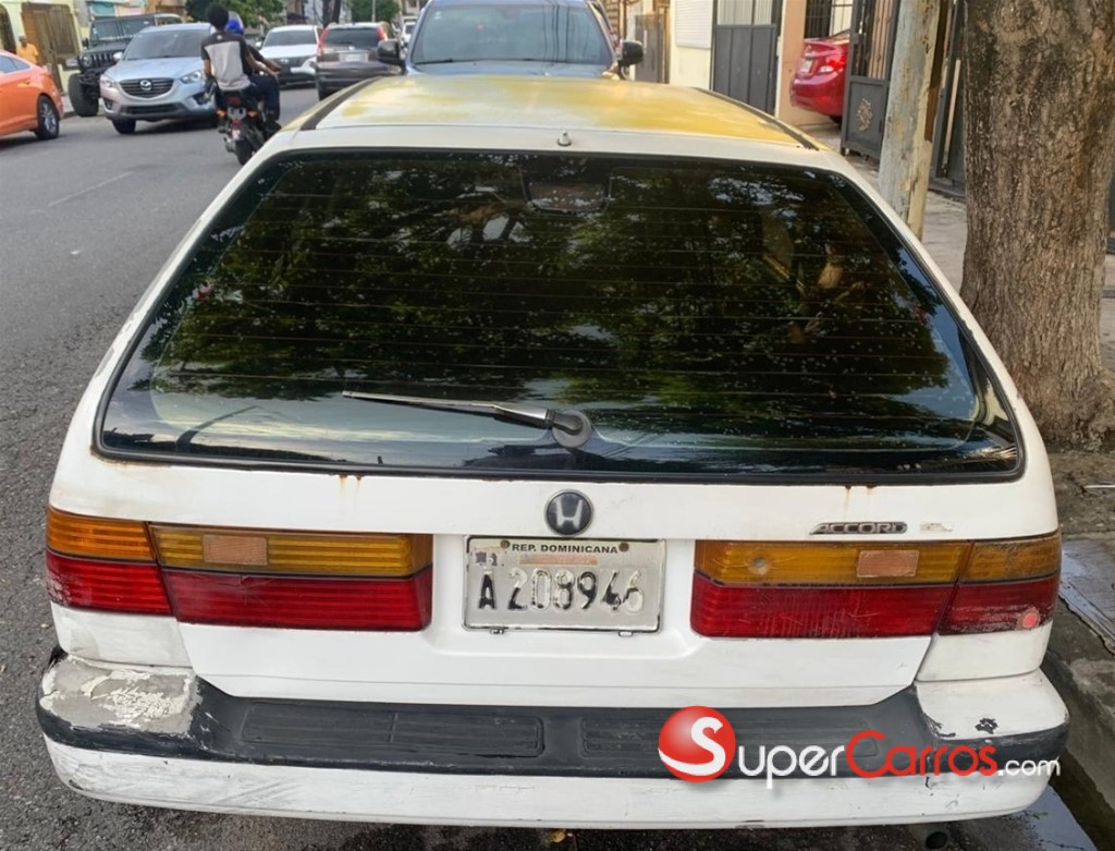 1991 Honda Accord LX — foto 11 / 12