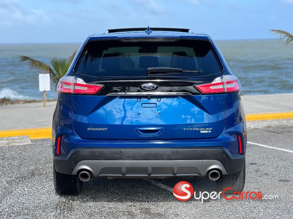 2020 Ford EDGE Titanium — foto 2 / 12