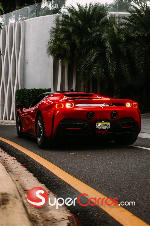 2022 Ferrari SF90 Spider — foto 2 / 12