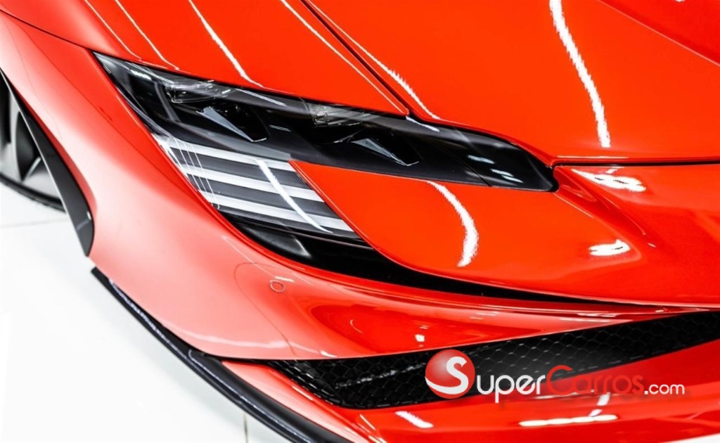 2022 Ferrari SF90 Spider — foto 7 / 12