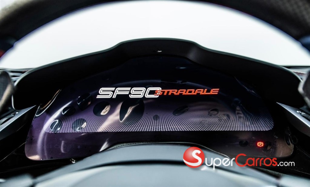 2022 Ferrari SF90 Spider — foto 8 / 12