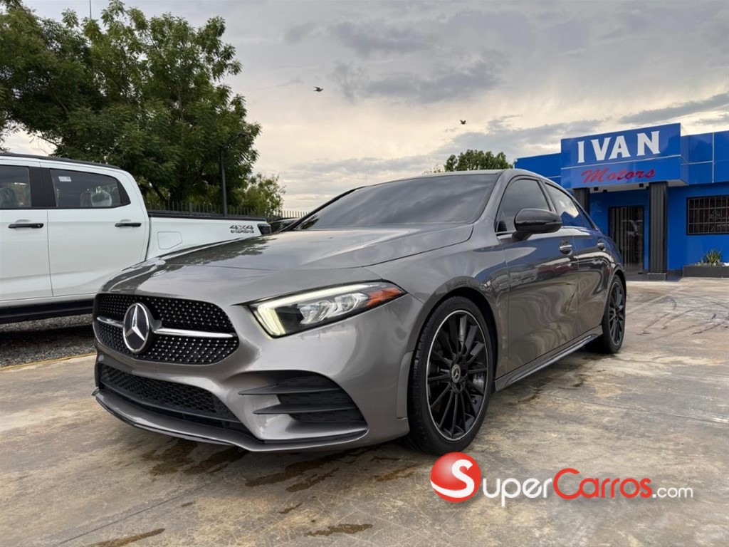 2020 Mercedes-Benz Clase A 220 AMG — foto 2 / 12