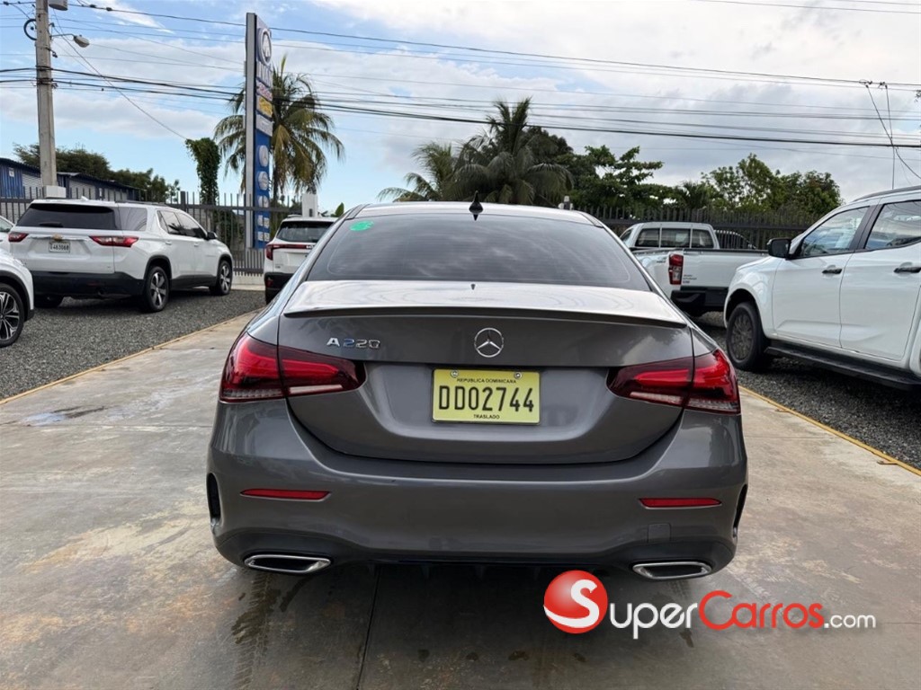2020 Mercedes-Benz Clase A 220 AMG — foto 4 / 12