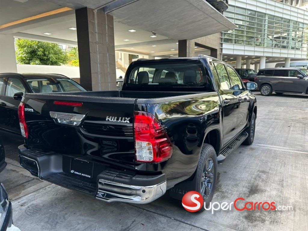2026 Toyota Hilux — foto 8 / 8